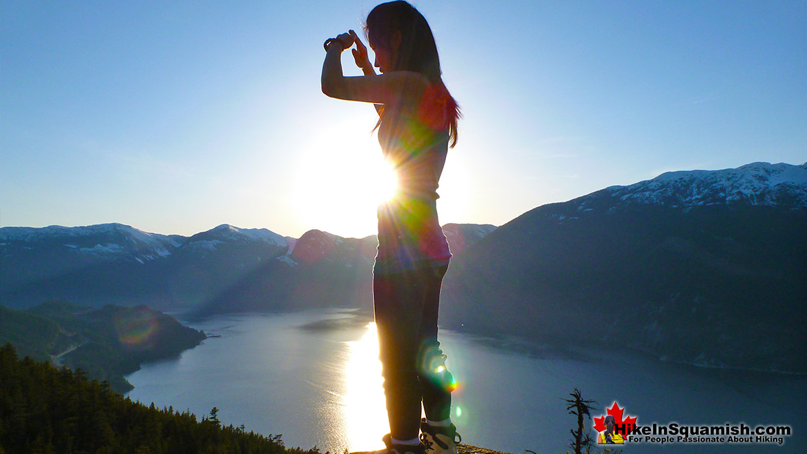 Upper Shannon Falls Hike in Squamish